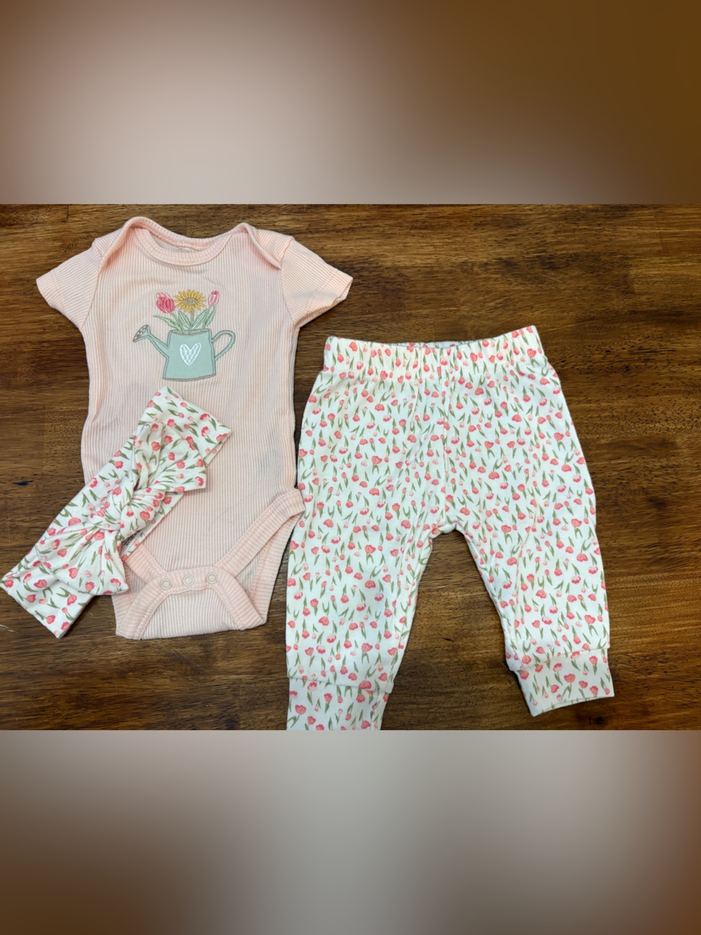 Baby Gear Tulips Baby Onesie with matching pants and headband